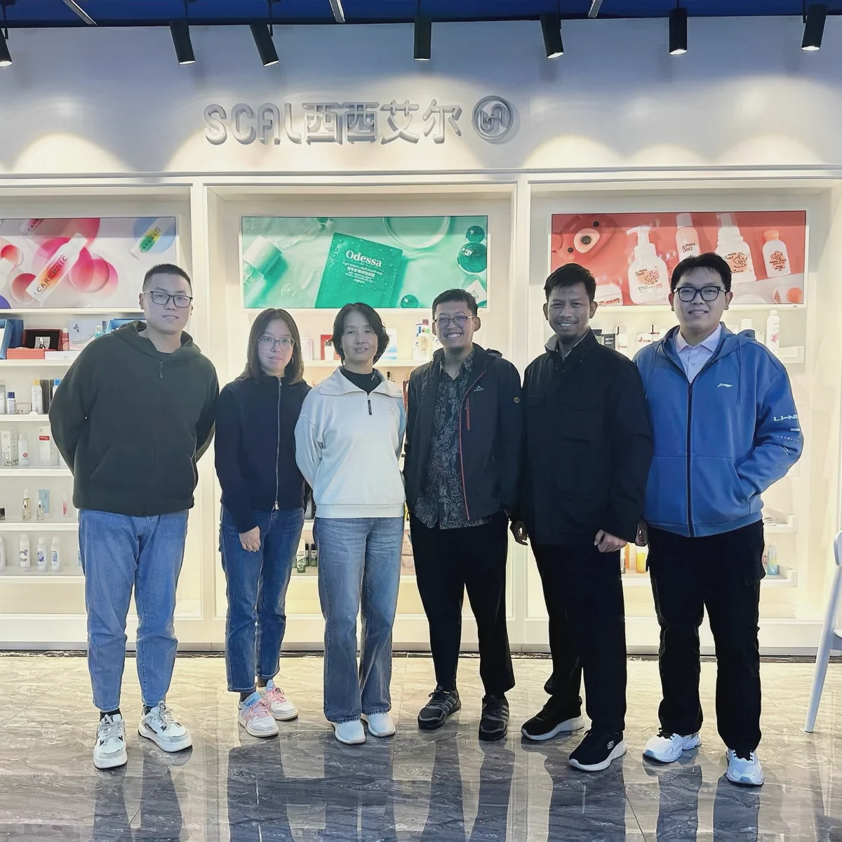 雅各之星 验厂合照