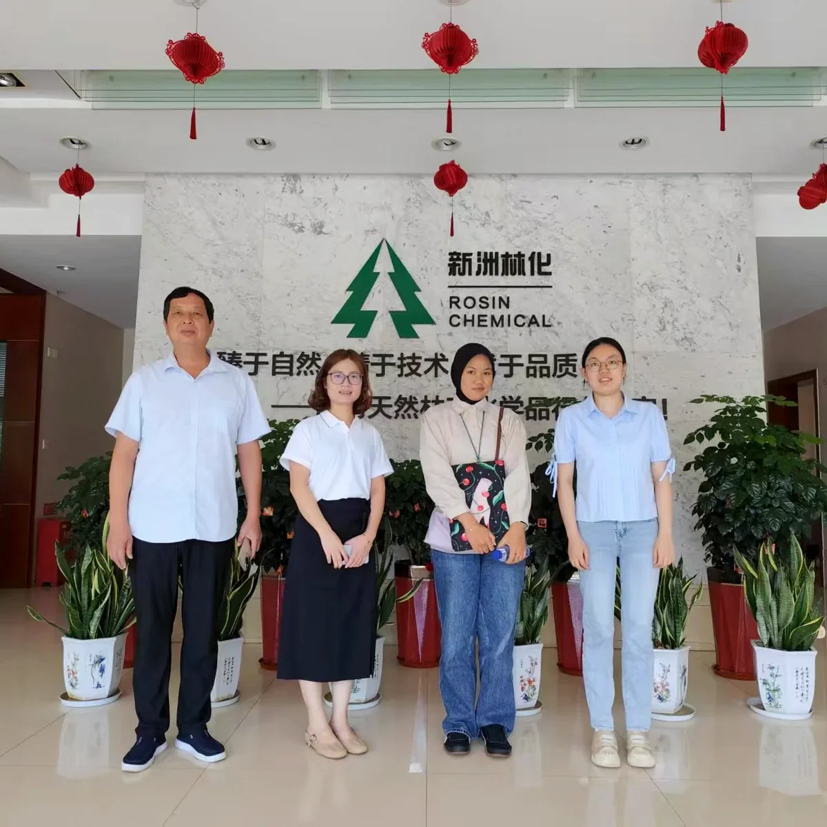 雅各之星 验厂合照