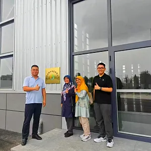 雅各之星 验厂合照
