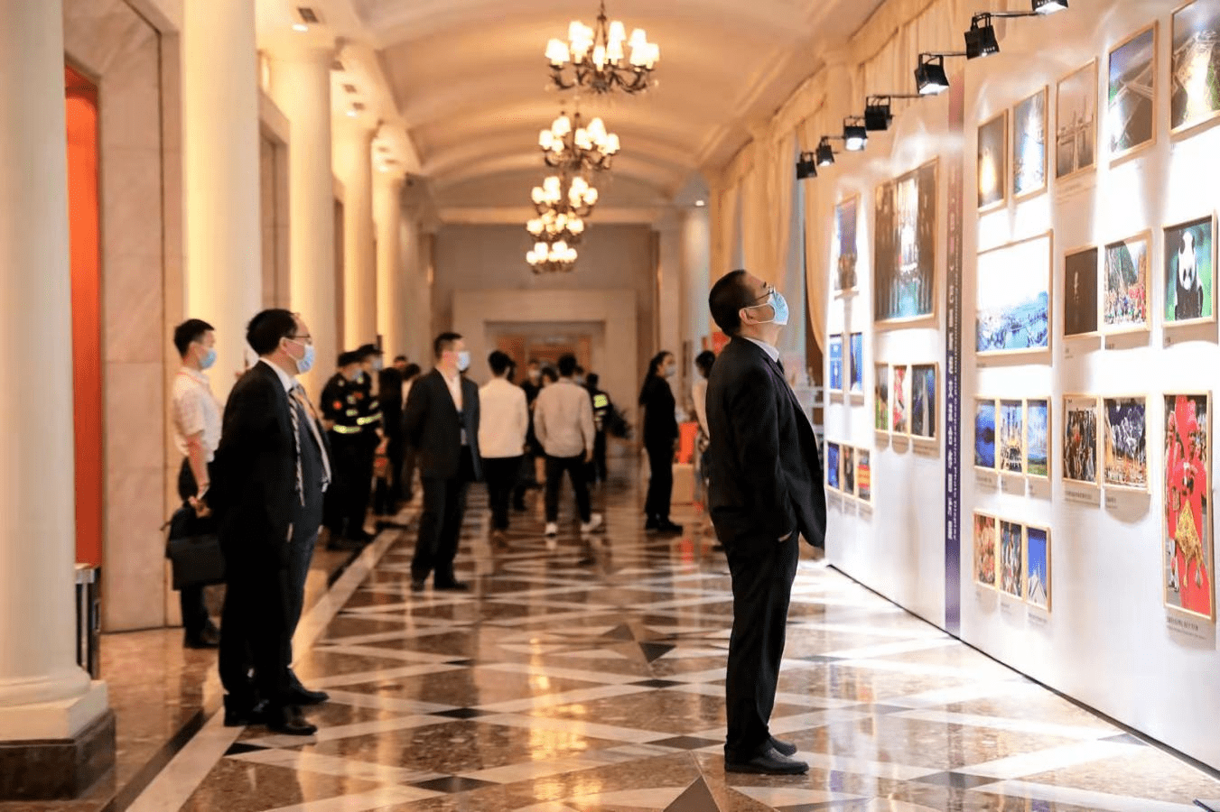 第十一届中国（四川）—南亚东南亚国家工商领袖峰会在蓉举行